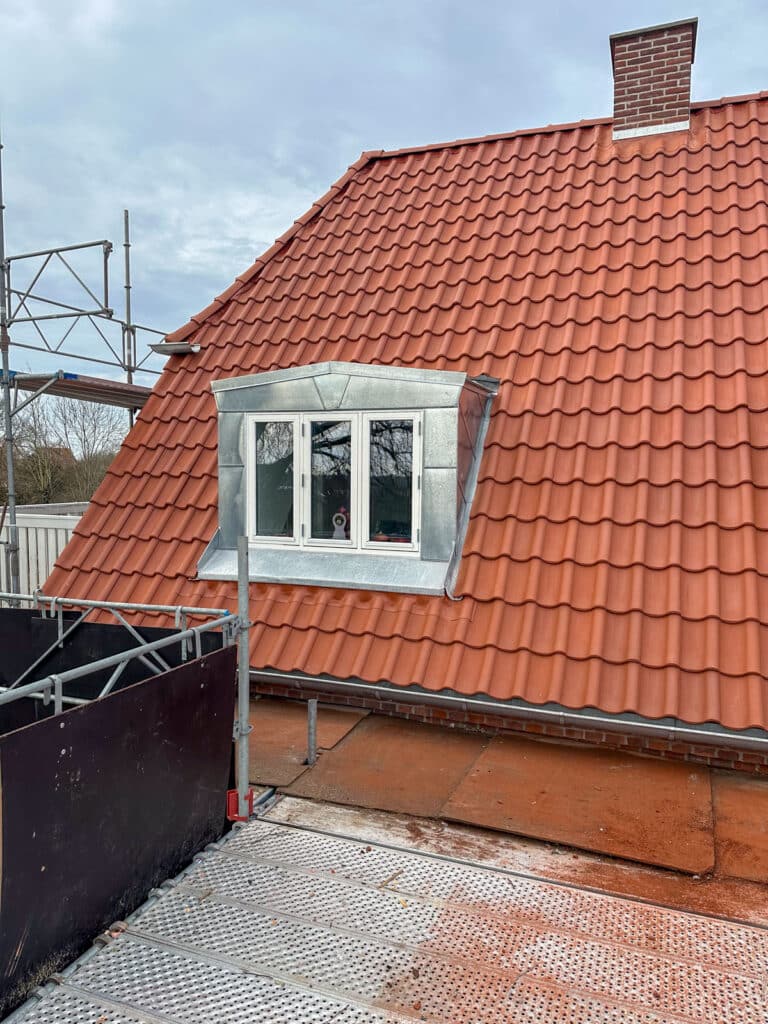 Ens tagflade med kvist på parcelhus i Hvidovre